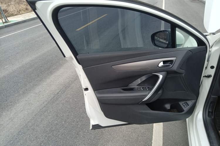 Used DS 5LS 2014 1.6T Elegant Version THP160 Interior 7