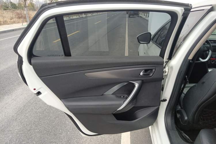 Used DS 5LS 2014 1.6T Elegant Version THP160 Interior 8