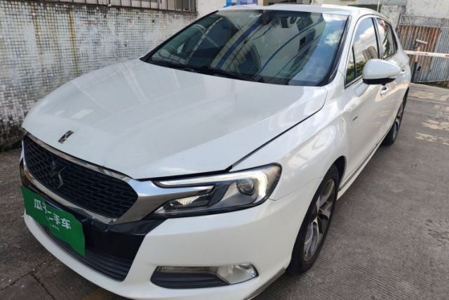 Used DS 5LS 2014 1.6T Luxury Edition THP160