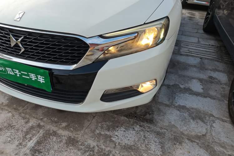 Used DS 5LS 2014 1.8L Elegant Edition VTi140 Left Front Headlight