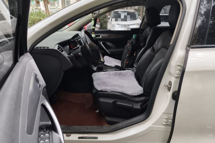 Used DS 5LS 2014 1.8L automatic Comfort version VTi140 Left Front Seat