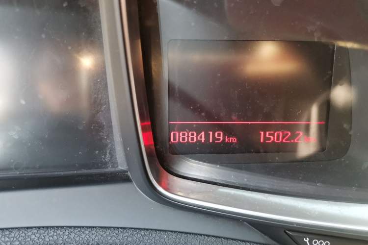 Used DS 5LS 2014 1.6T Elegant Version THP160 Odometer Close Up