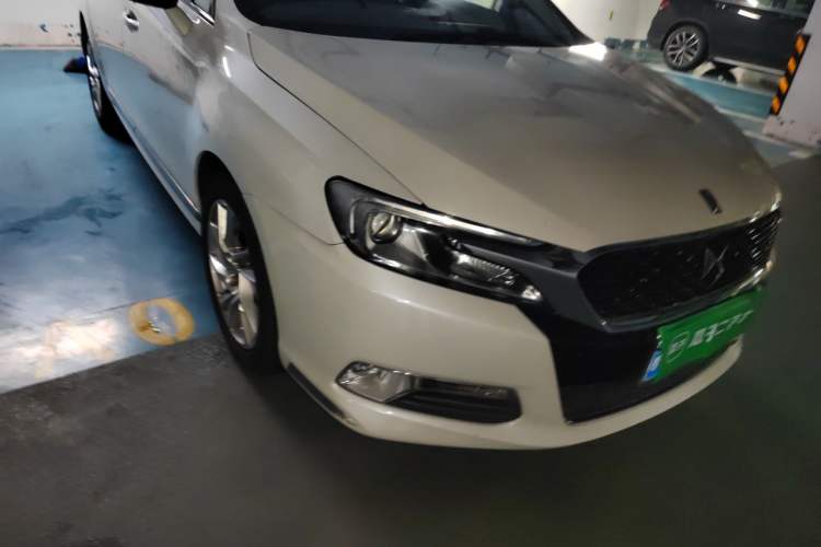 Used DS 5LS 2014 1.8L Elegant Edition VTi140 Right Front Headlight
