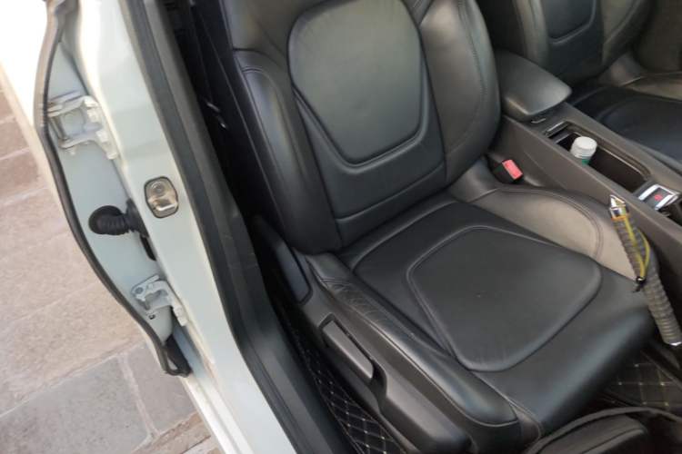 Used DS 5LS 2014 1.8L Elegant Edition VTi140 Right Front Seat