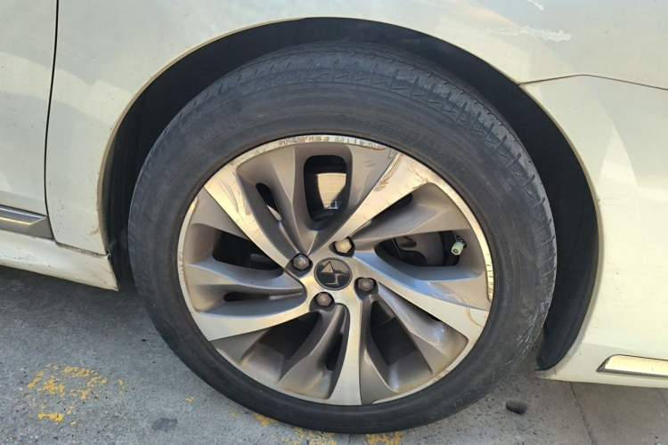 Used DS 5LS 2014 1.6T Elegant Version THP160 Right Front Wheel Hub