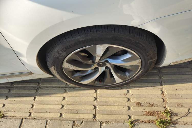 Used DS 5LS 2014 1.6T Luxury Edition THP160 Right Front Wheel Hub