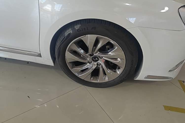 Used DS 5LS 2014 1.6T Luxury Edition THP160 Right Front Wheel Hub