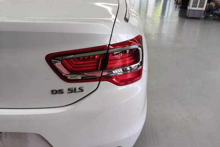 Used DS 5LS 2014 1.8L Elegant Edition VTi140 Right Rear Taillight