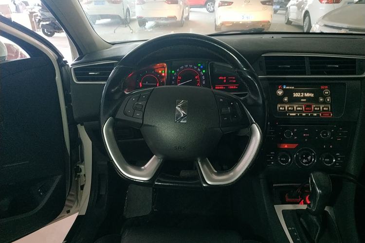 Used DS 5LS 2014 1.6T Elegant Version THP160 Steering Wheel
