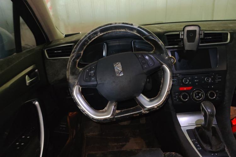 Used DS 5LS 2014 1.6T Elegant Version THP160 Steering Wheel