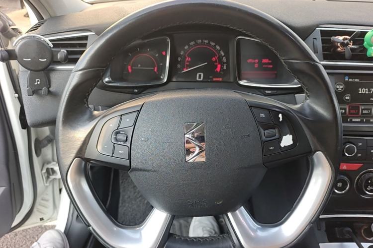 Used DS 5LS 2014 1.6T Elegant Version THP160 Steering Wheel