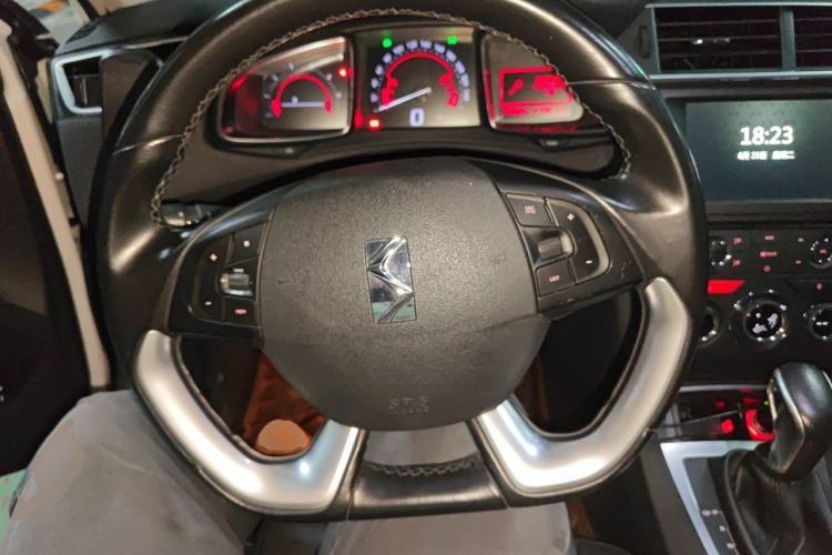 Used DS 5LS 2014 1.6T Elegant Version THP160 Steering Wheel