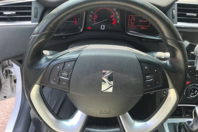 Used DS 5LS 2014 1.6T Elegant Version THP160 Steering Wheel