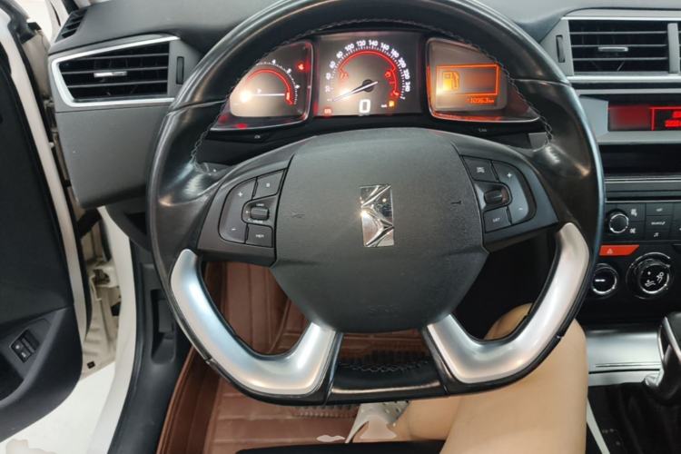 Used DS 5LS 2014 1.8L Elegant Edition VTi140 Steering Wheel