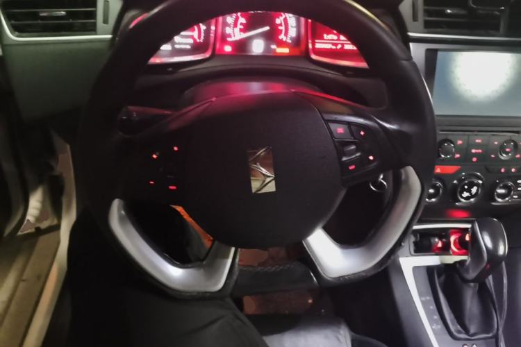 Used DS 5LS 2014 1.6T Elegant Version THP160 Steering Wheel