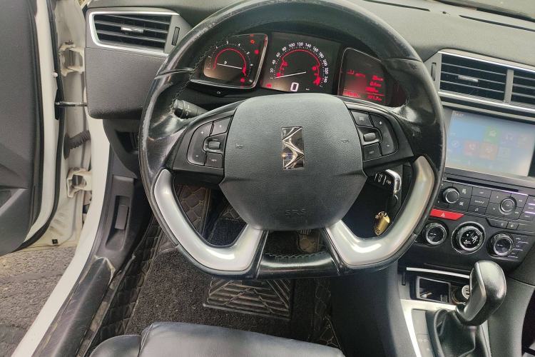 Used DS 5LS 2014 1.8L Elegant Edition VTi140 Steering Wheel