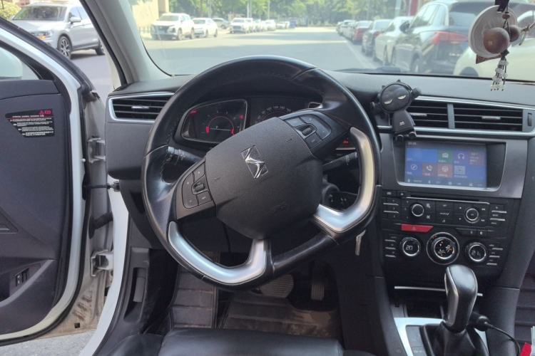Used DS 5LS 2014 1.8L Elegant Edition VTi140 Steering Wheel