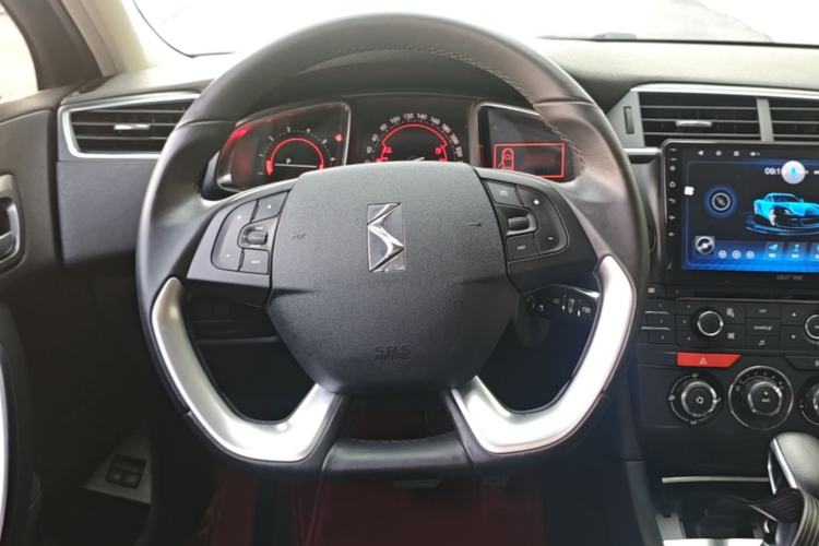Used DS 5LS 2014 1.8L automatic Comfort version VTi140 Steering Wheel