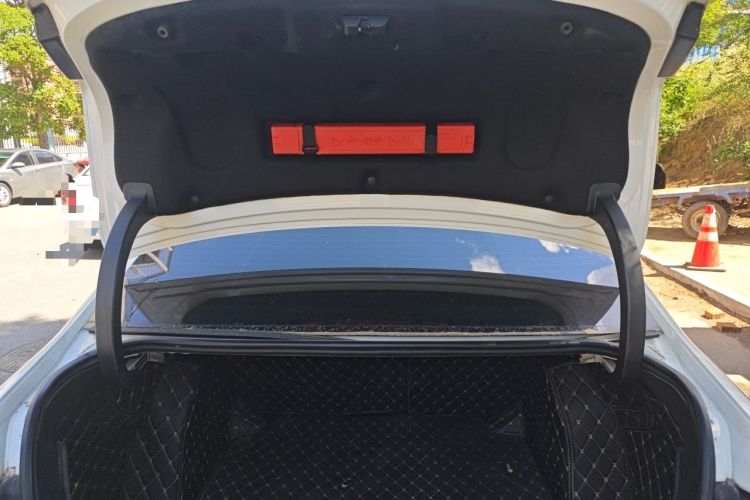Used DS 5LS 2014 1.8L Elegant Edition VTi140 Trunk