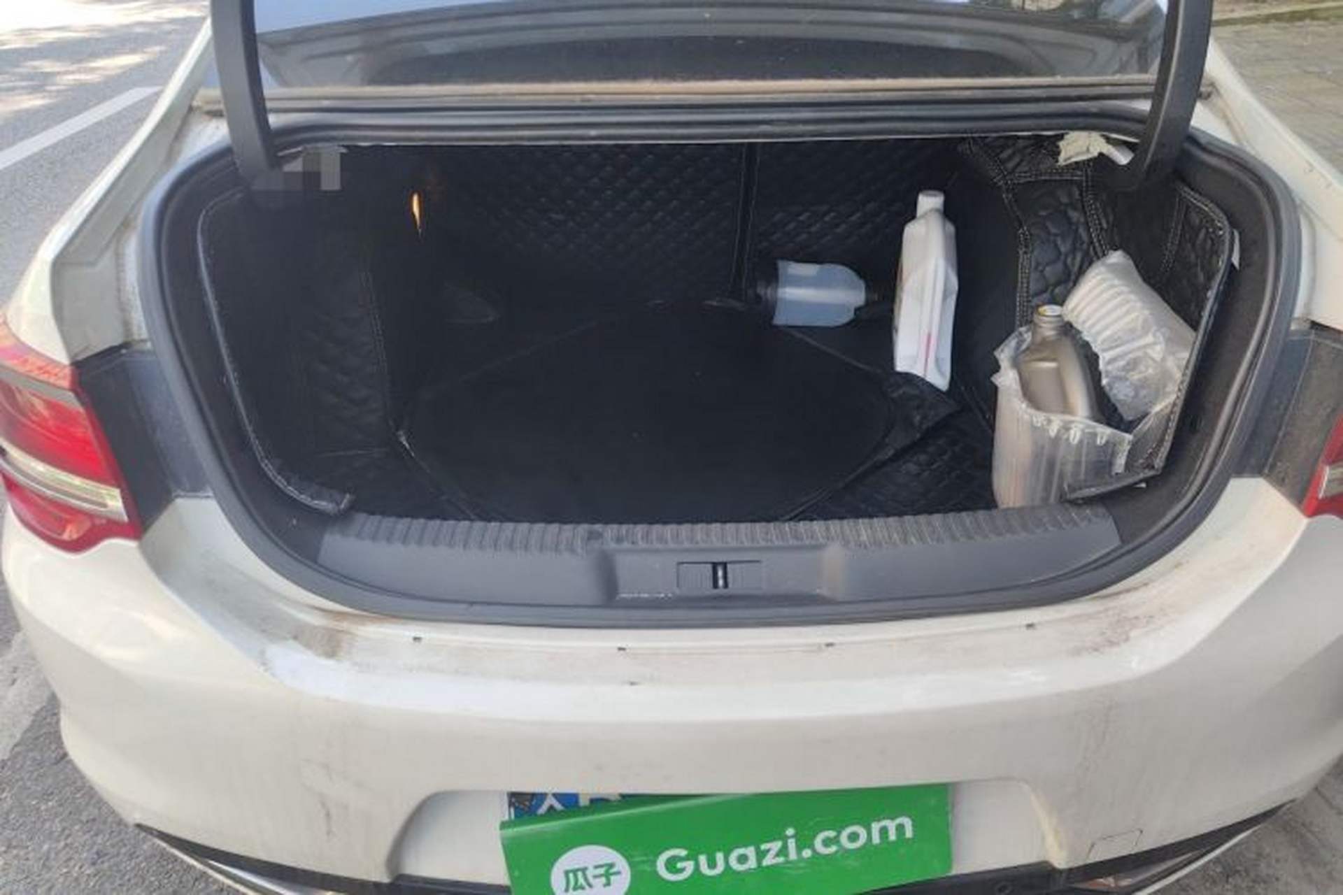 Used DS 5LS 2014 1.6T Luxury Edition THP160 Trunk