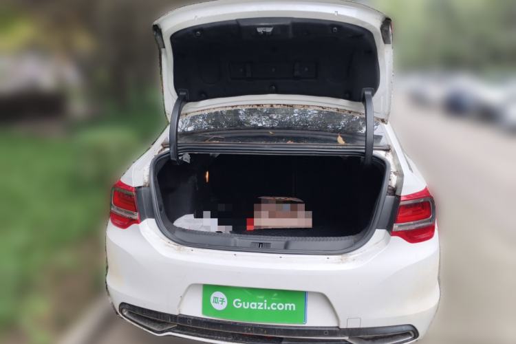 Used DS 5LS 2014 1.8L automatic Comfort version VTi140 Trunk