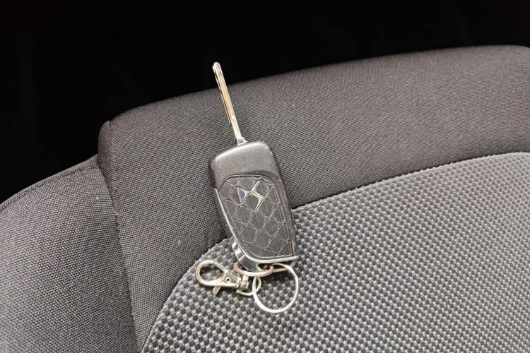 Used DS 5LS 2014 1.8L Manual Comfort Version VTi140 Vehicle Key