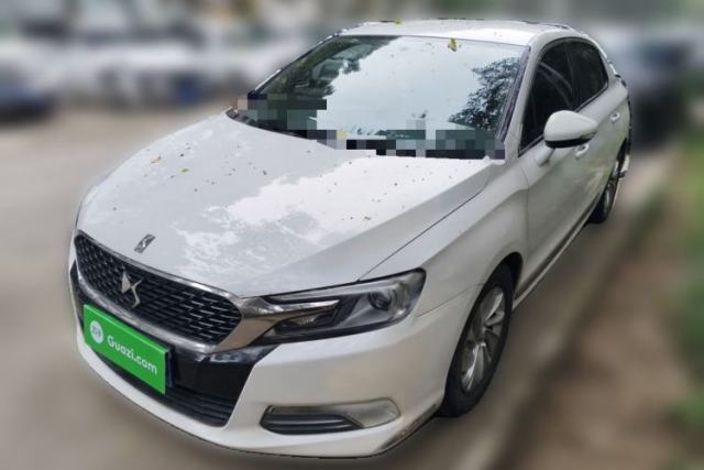 Used DS 5LS 2014 1.8L automatic Comfort version VTi140