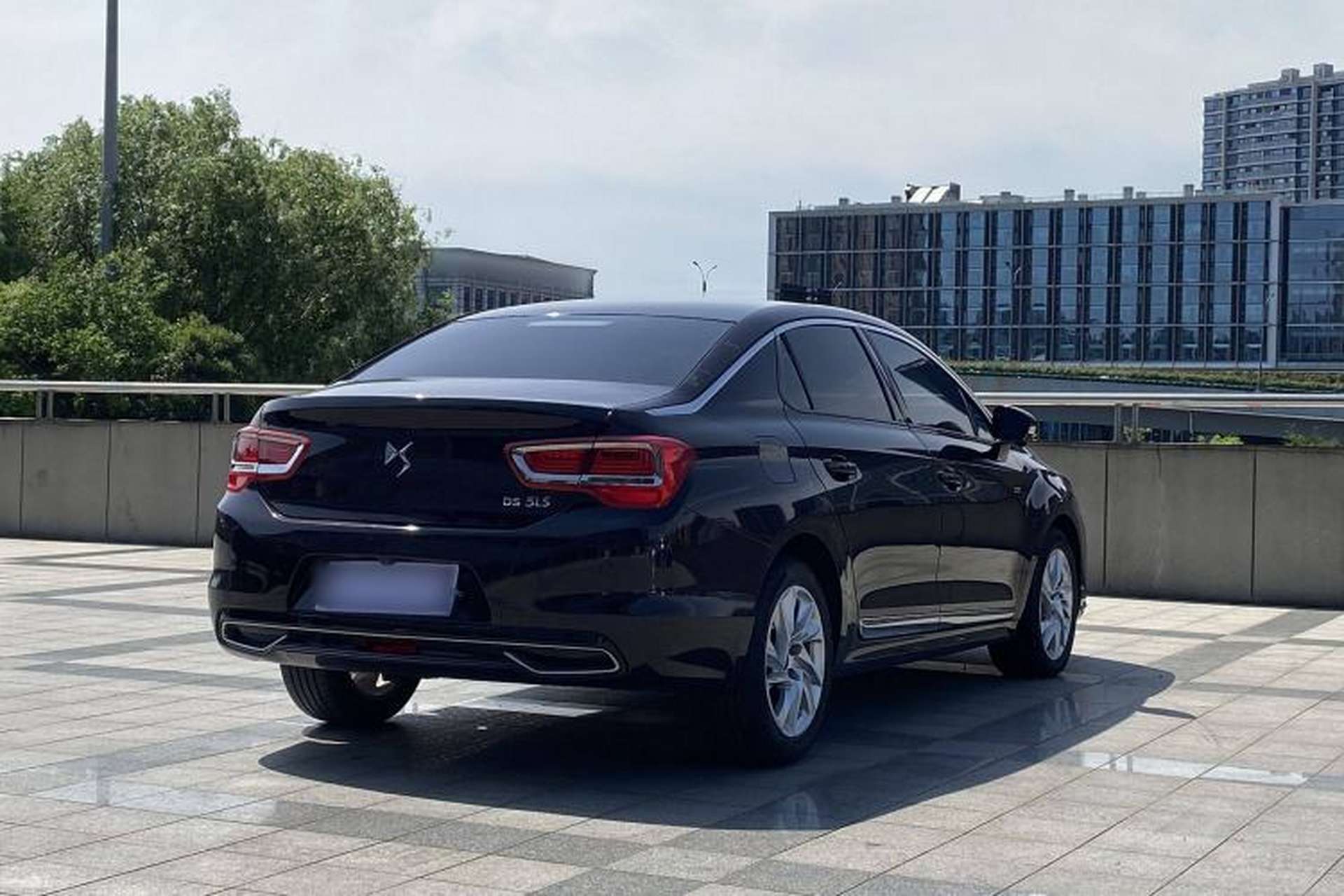 Used DS 5LS 2015 1.6T Style Edition THP160 Exterior 5