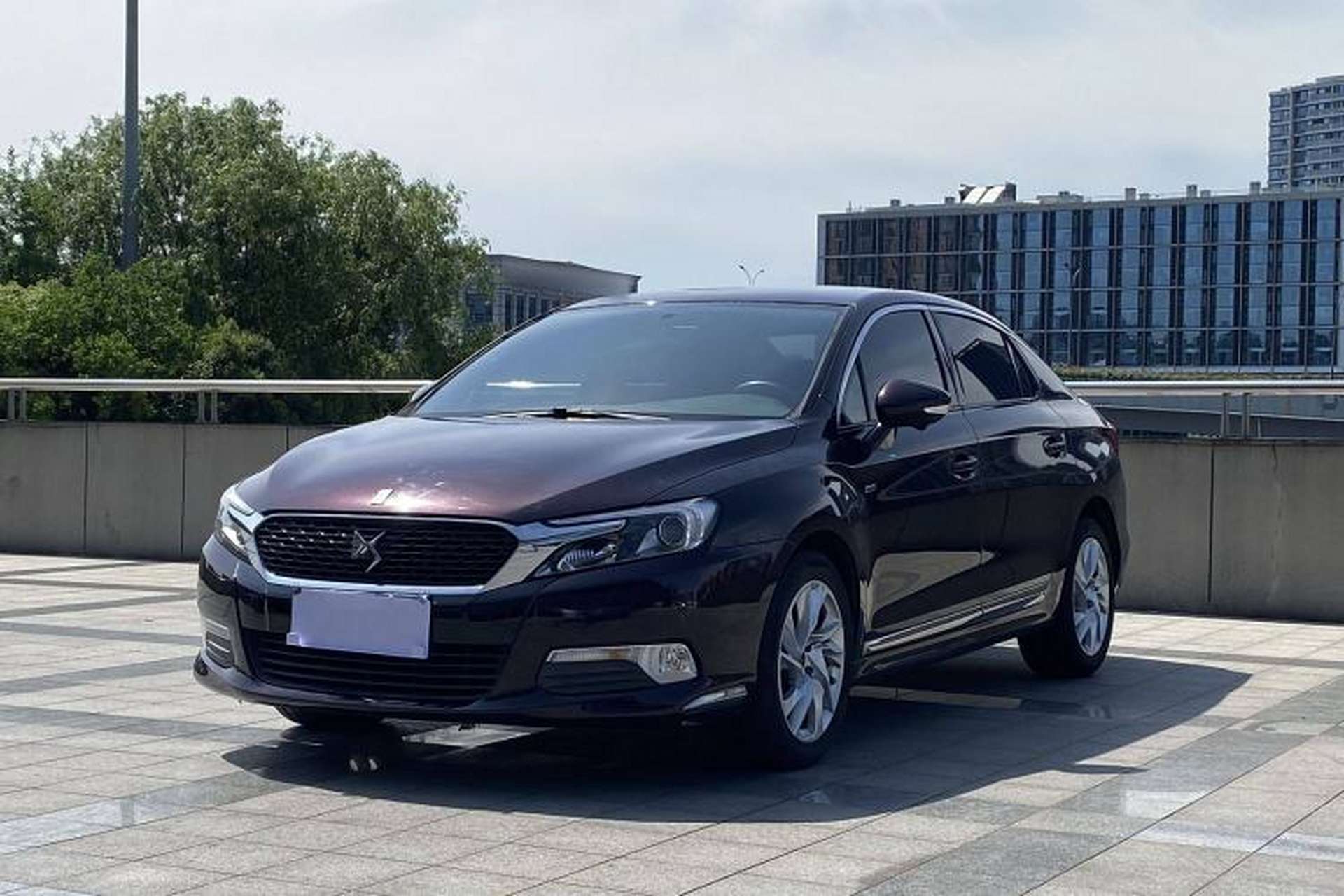 Used DS 5LS 2015 1.6T Style Edition THP160 Front Left 45 Deg