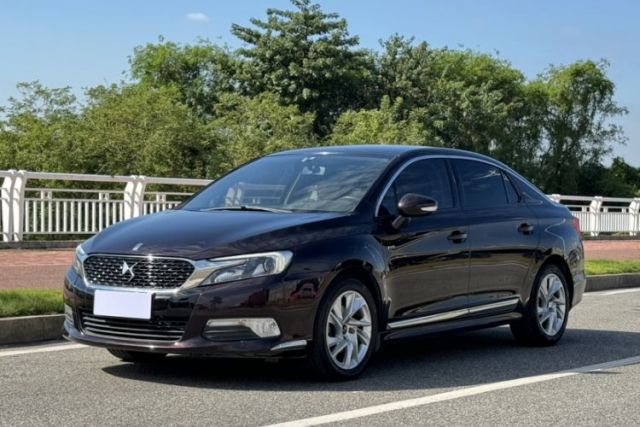 Used DS 5LS 2015 1.6T Comfort Edition THP160