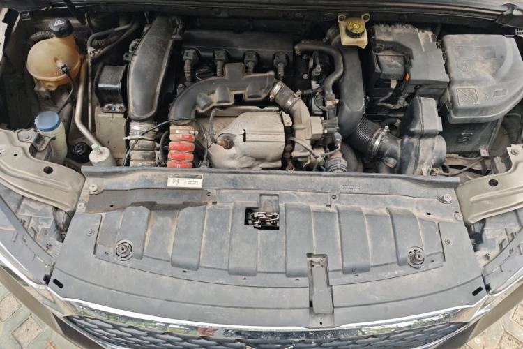 Used DS 5LS 2015 1.6T Style Edition THP160 Engine Bay