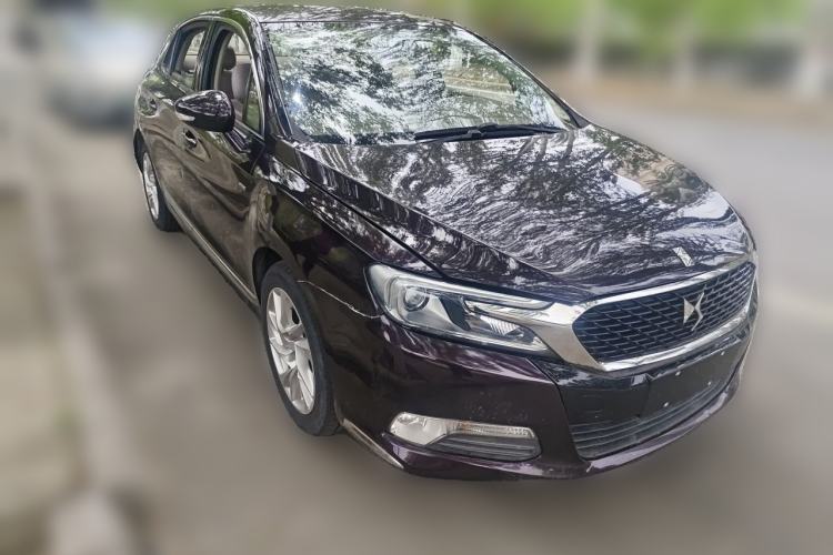 Used DS 5LS 2015 1.6T Comfort Edition THP160 Front Right 45 Deg