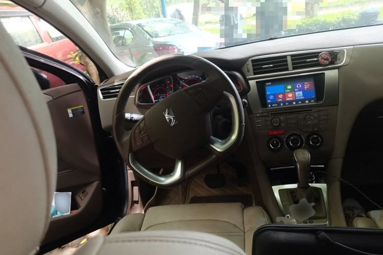 Used DS 5LS 2015 1.6T Comfort Edition THP160 Steering Wheel