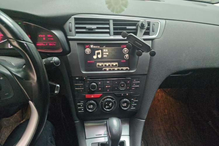 Used DS 5LS 2015 1.6T Elegant Edition THP160 Audio And AC Panel