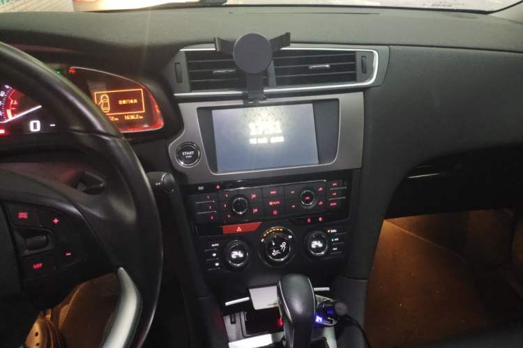 Used DS 5LS 2015 1.6T Luxury Edition THP160 Audio And AC Panel