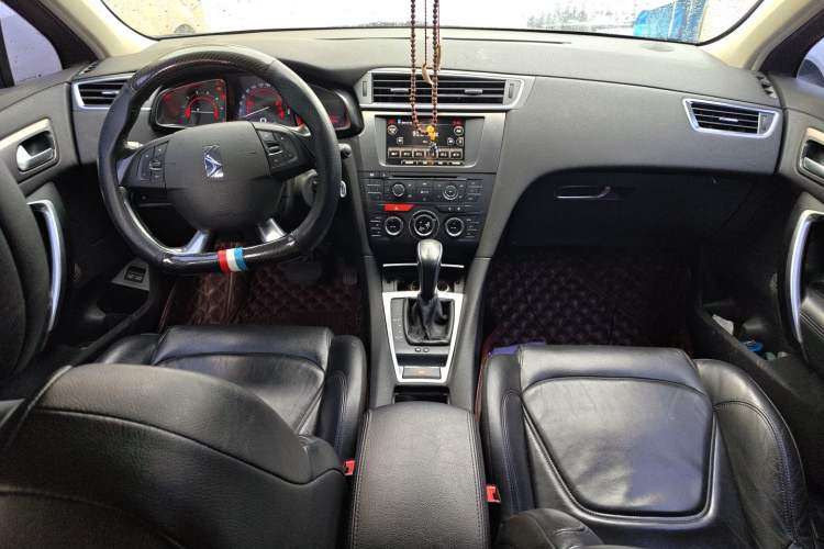 Used DS 5LS 2015 1.6T Elegant Edition THP160 Center Console