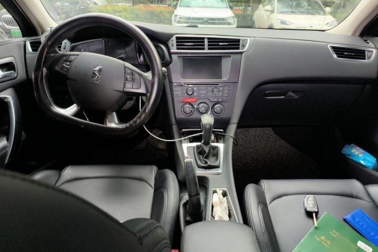 Used DS 5LS 2015 1.6T Style Edition THP160 Center Console