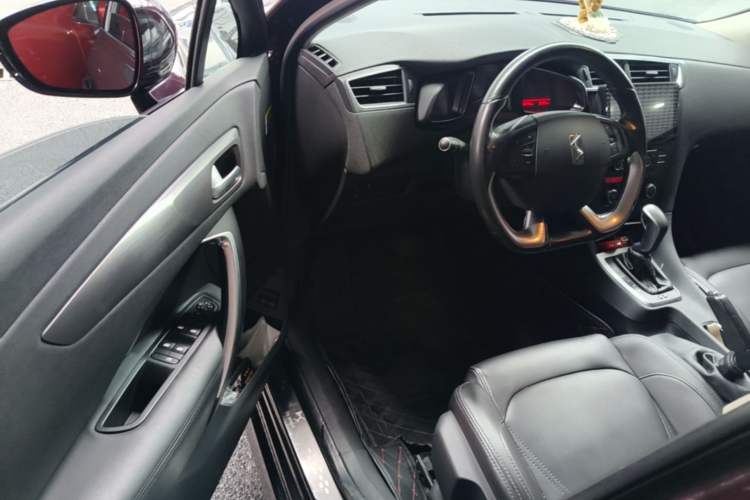 Used DS 5LS 2015 1.6T Comfort Edition THP160 Driver Seat