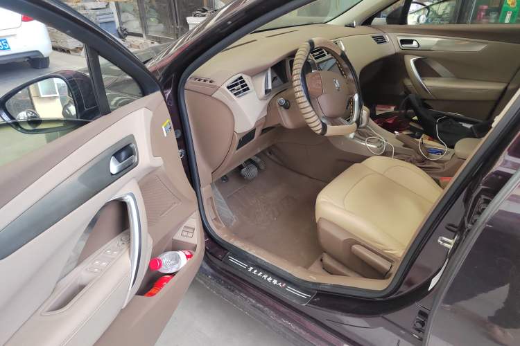 Used DS 5LS 2015 1.6T Comfort Edition THP160 Driver Seat