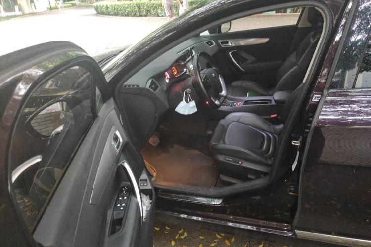 Used DS 5LS 2015 1.6T Luxury Edition THP160 Driver Seat