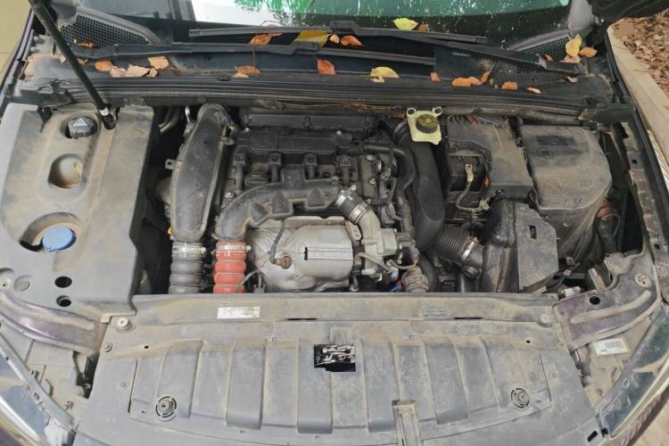 Used DS 5LS 2015 1.6T Elegant Edition THP160 Engine Bay