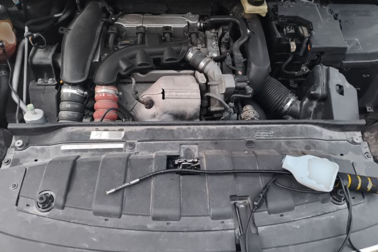 Used DS 5LS 2015 1.6T Comfort Edition THP160 Engine Bay