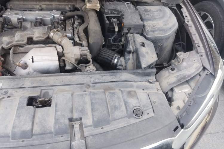 Used DS 5LS 2015 1.6T Luxury Edition THP160 Engine Bay Left
