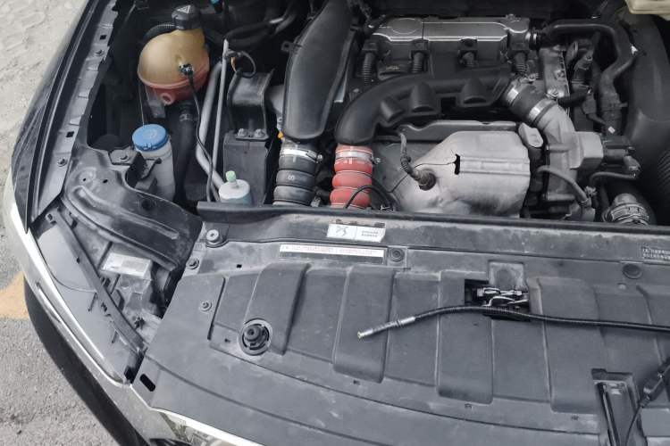 Used DS 5LS 2015 1.6T Comfort Edition THP160 Engine Bay Right