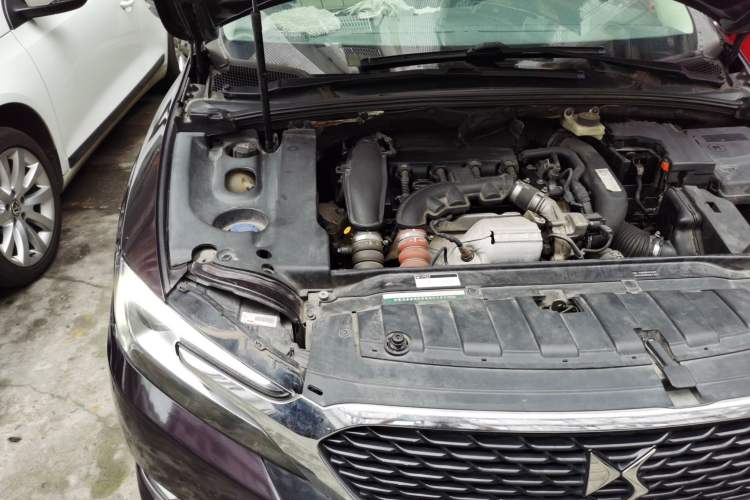 Used DS 5LS 2015 1.6T Elegant Edition THP160 Engine Bay Right