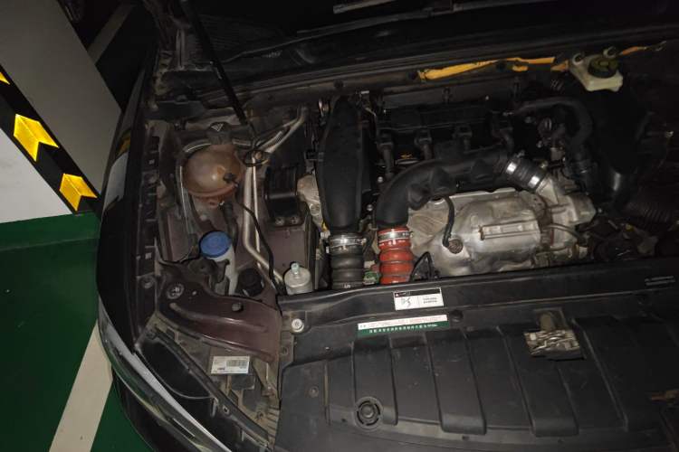 Used DS 5LS 2015 1.6T Comfort Edition THP160 Engine Bay Right