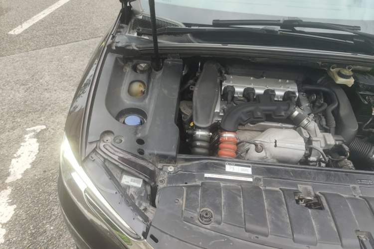 Used DS 5LS 2015 1.6T Style Edition THP160 Engine Bay Right