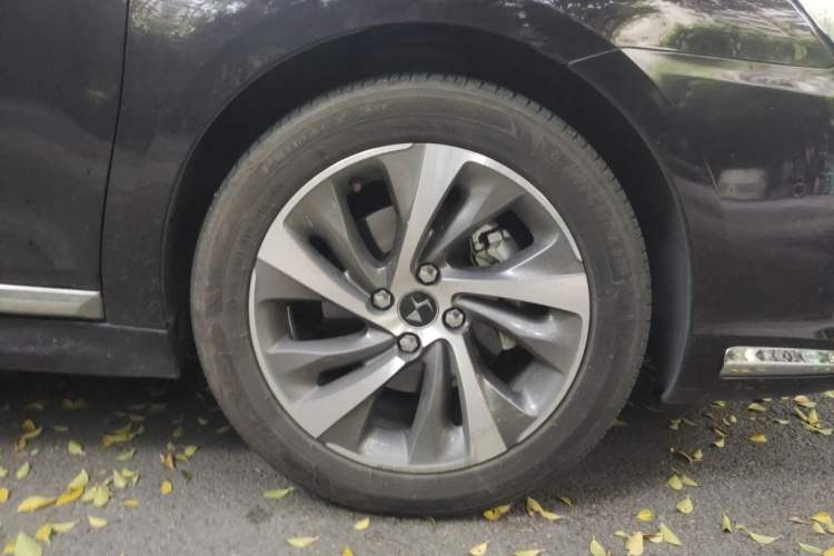 Used DS 5LS 2015 1.6T Luxury Edition THP160 Exterior 1