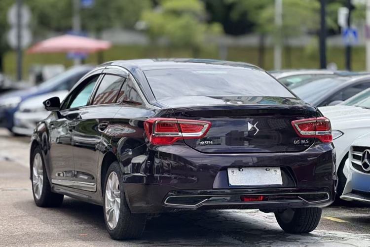 Used DS 5LS 2015 1.6T Comfort Edition THP160 Exterior 2