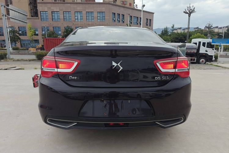Used DS 5LS 2015 1.6T Style Edition THP160 Exterior 4